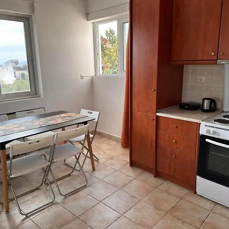 Vergian Brand New Spacious At Agioi Theodoroi